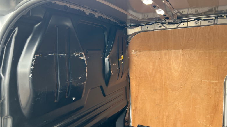 Ford Transit Custom 300 L2 Diesel Fwd 2.0 EcoBlue 136ps H1 Van Limited